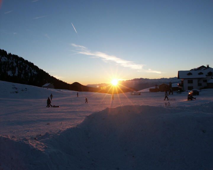 PICT0859 Tramonto da passo Oclini